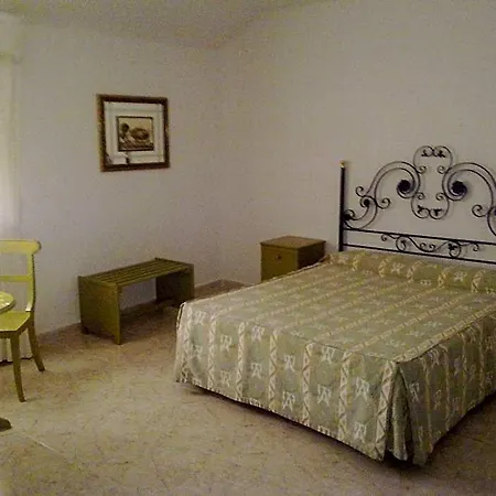 Hotel Pico Pico 2*