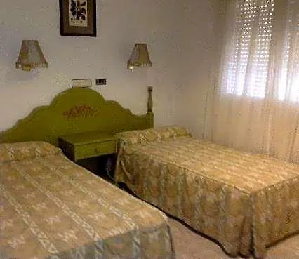 Pico Pico Hotel 2*